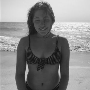 Meet your Posher, Ellarie